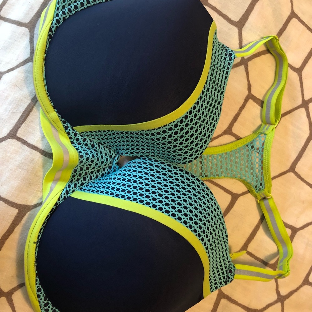 Plunge sports bra 36DD